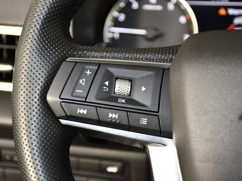 Used 2024 Mitsubishi Outlander SE AWD/4WD image 20