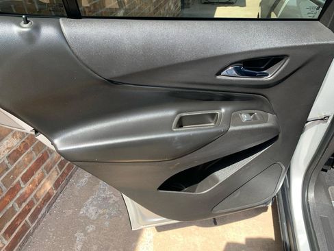 Used 2020 Chevrolet Equinox LT w/ LPO, Blackout Package image 20