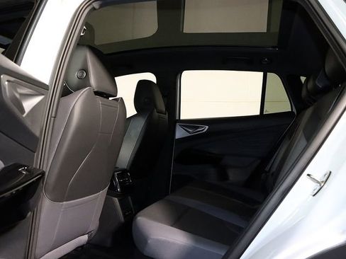 Used 2023 Volkswagen ID.4 Pro S image 14