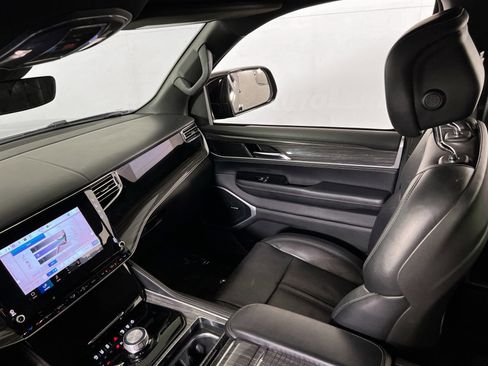 Used 2022 Jeep Wagoneer Series II image 24