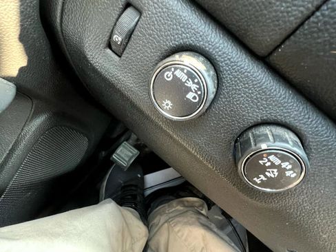 Used 2019 Chevrolet Colorado ZR2 image 24