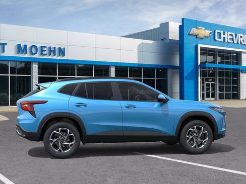 New 2026 Chevrolet Trax LT w/ Driver Confidence Package FWD image 5