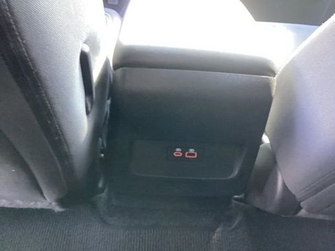 Used 2023 Nissan Frontier SV image 26