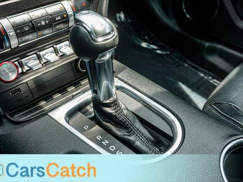 Used 2019 Ford Mustang Premium w/ Ford Safe & Smart Package RWD image 31