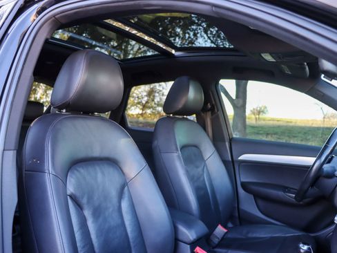 Used 2015 Audi Q3 2.0T Premium Plus w/ Driver Assistance Package image 21