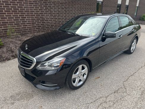 Used 2014 Mercedes-Benz E 350 4dr Sdn E 350 Luxury 4MATIC image 24