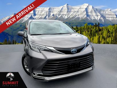 Used 2023 Toyota Sienna XLE