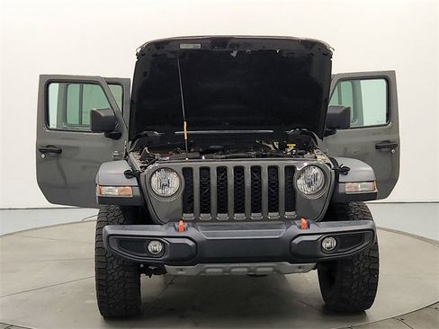 Used 2021 Jeep Gladiator Mojave w/ Cold Weather Group image 10