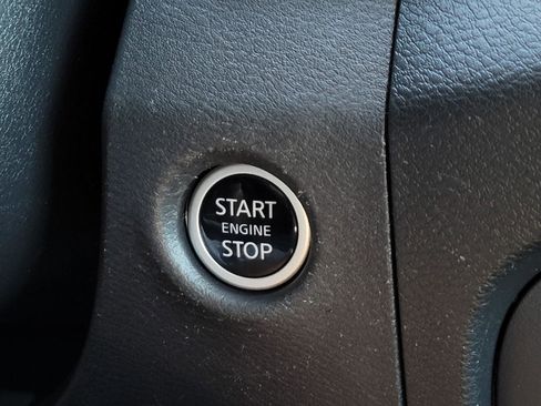 Used 2024 Nissan Frontier S w/ S Utility Package image 18