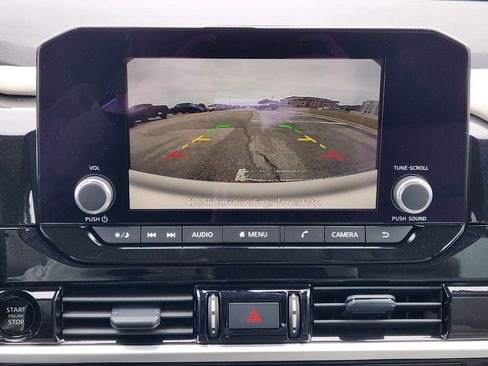 New 2025 Nissan Pathfinder SV w/ Black Appearance Package image 12