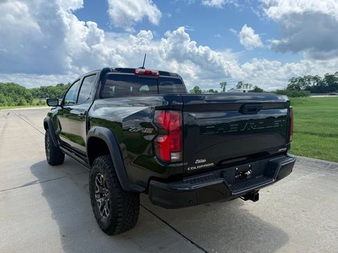 Used 2024 Chevrolet Colorado ZR2 w/ ZR2 Convenience Package III AWD/4WD image 6