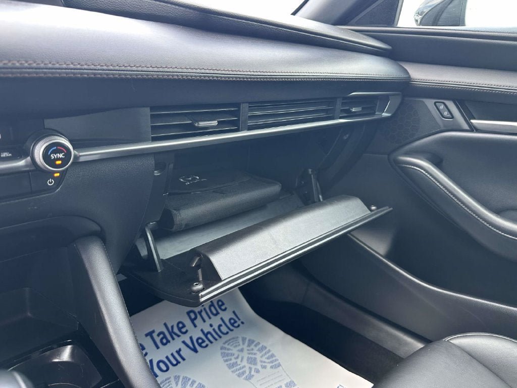 Used 2024 MAZDA MAZDA3 s FWD image 17