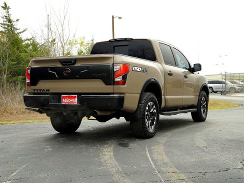 Used 2020 Nissan Titan PRO-4X w/ Pro-4x Convenience Package image 6