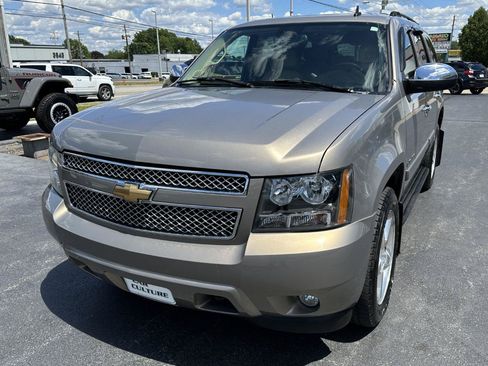 Used 2007 Chevrolet Tahoe LTZ w/ LTZ Preferred Equipment Group AWD/4WD image 8