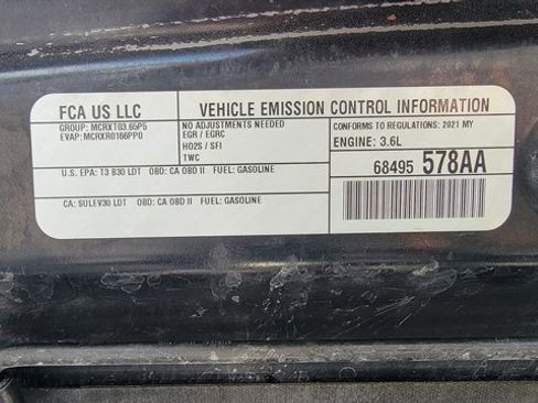 Used 2021 Jeep Gladiator Sport AWD/4WD image 17