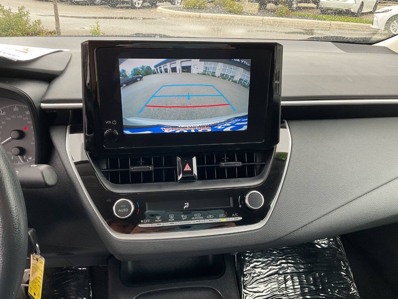 Used 2025 Toyota Corolla LE FWD image 26
