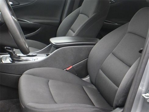 Used 2024 Chevrolet Malibu LT image 10