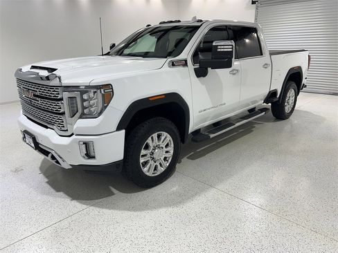 Used 2023 GMC Sierra 2500 Denali image 4