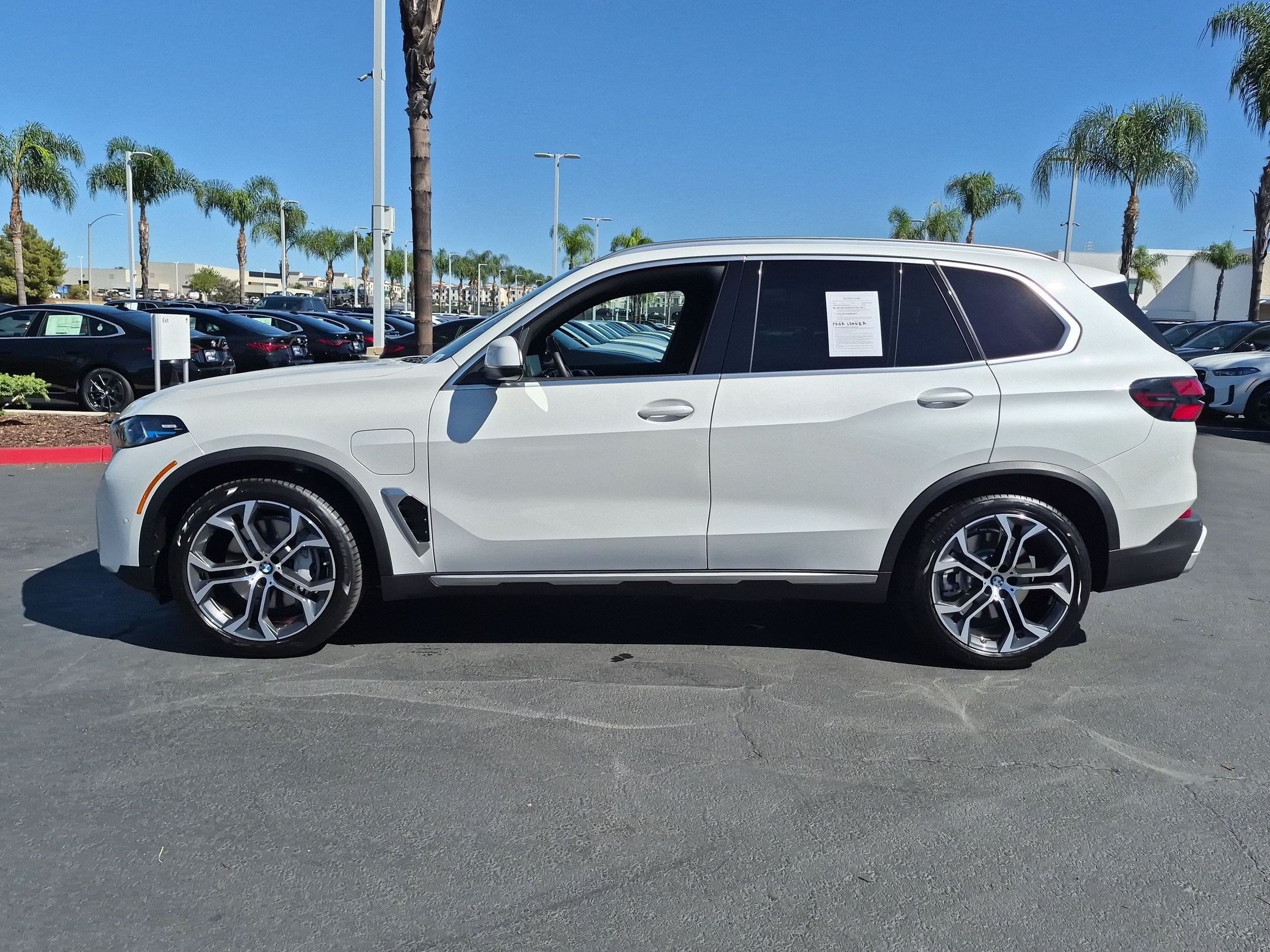Used 2026 BMW X5 xDrive50e w/ Climate Comfort Package AWD/4WD image 7