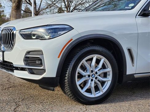 Used 2022 BMW X5 xDrive40i w/ Climate Comfort Package image 8