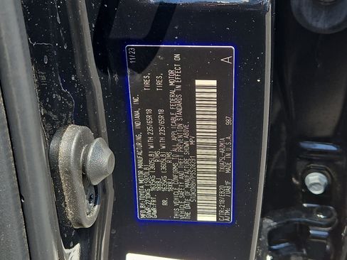 Used 2023 Toyota Highlander XLE AWD/4WD image 28