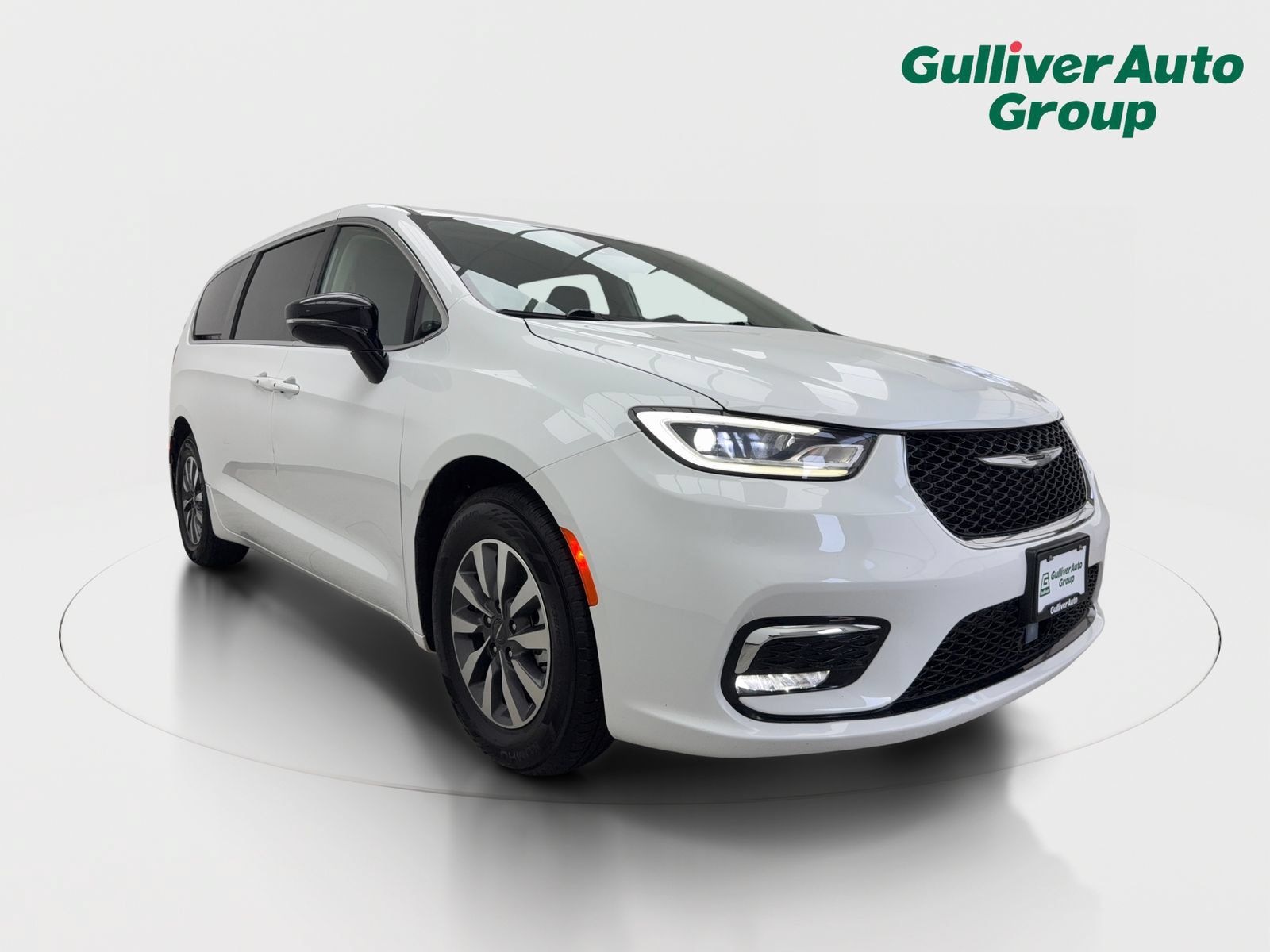 Used 2024 Chrysler Pacifica Limited FWD image 13