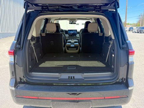 Used 2022 Lincoln Navigator Reserve AWD/4WD image 13