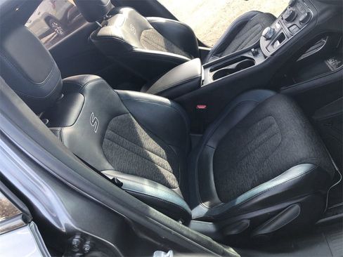 Used 2015 Chrysler 200 S w/ Sun/Sound Group image 24