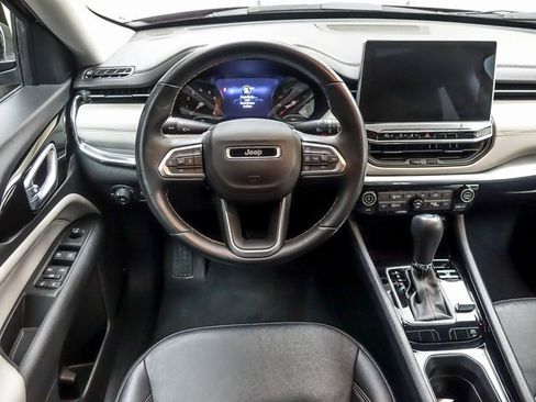 Used 2022 Jeep Compass Limited image 12