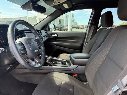 Used 2023 Dodge Durango SXT Launch Edition image 9
