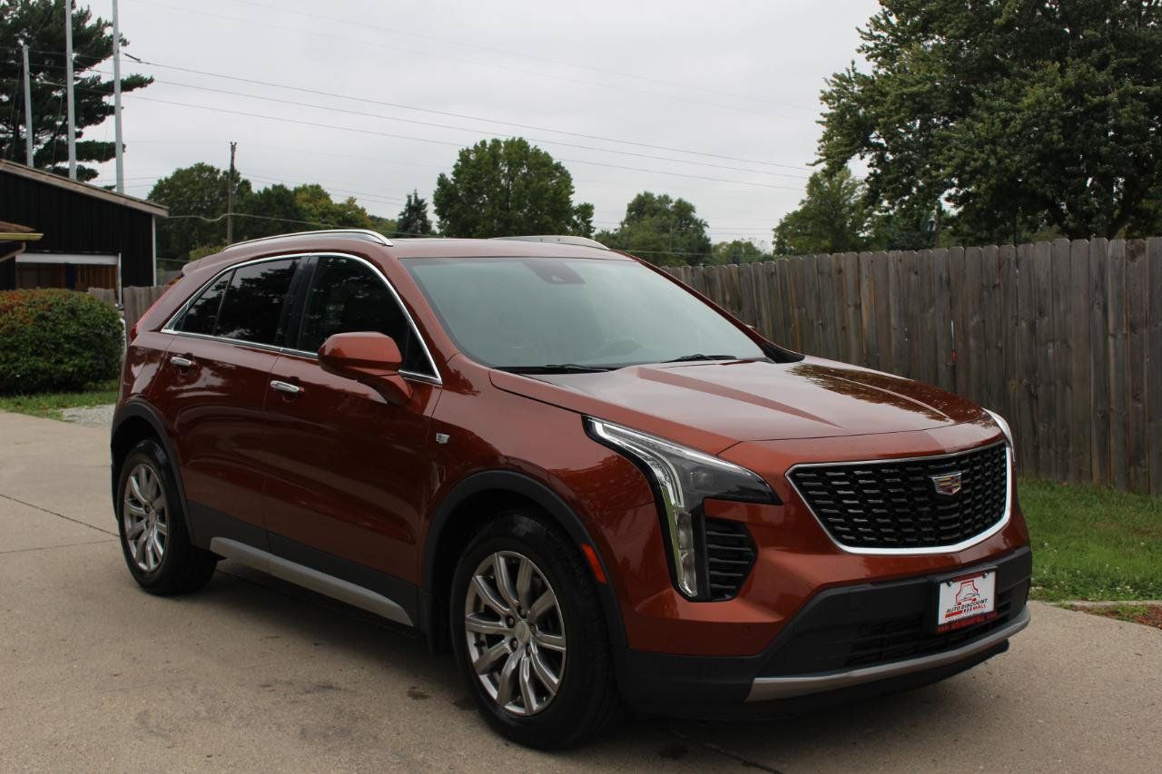 Used 2019 Cadillac XT4 Premium Luxury w/ Cold Weather Package AWD/4WD image 2
