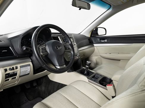 Used 2012 Subaru Outback 2.5i Premium w/ All-Weather Pkg image 13