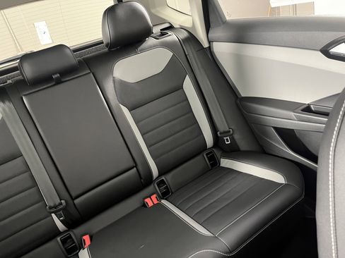 Used 2023 Volkswagen Taos SEL image 24