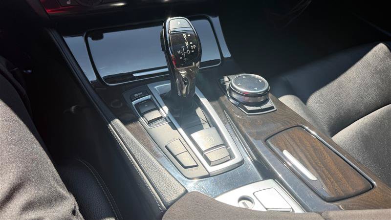 Used 2014 BMW 535i xDrive w/ M Sport Package AWD/4WD image 37