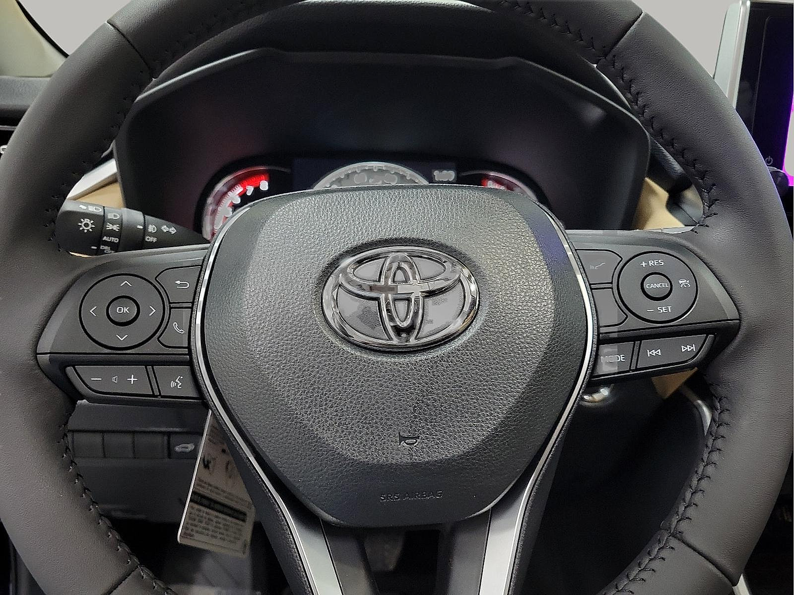 Certified 2025 Toyota RAV4 XLE Premium FWD image 11