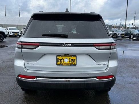 Used 2023 Jeep Grand Cherokee Limited image 5