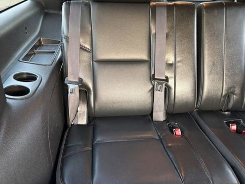 Used 2014 Chevrolet Suburban LTZ image 19