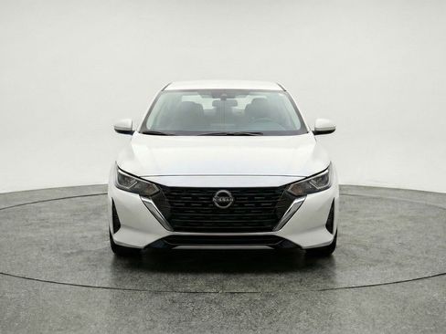 Used 2025 Nissan Sentra S image 2