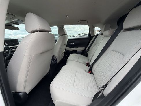 Used 2026 Honda HR-V LX image 12
