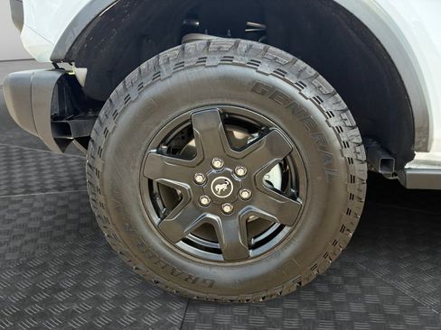 Used 2024 Ford Bronco Black Diamond AWD/4WD image 23