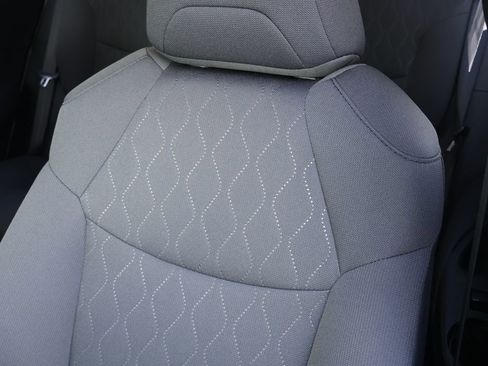 Used 2024 Toyota Corolla Cross LE w/ Moonroof Package image 22