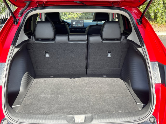 Used 2025 Honda HR-V EX-L image 9