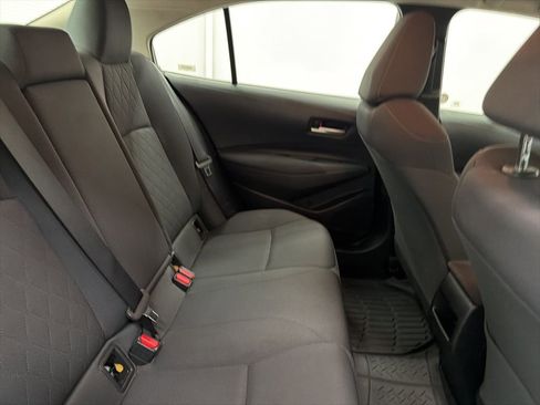 Used 2020 Toyota Corolla LE image 26