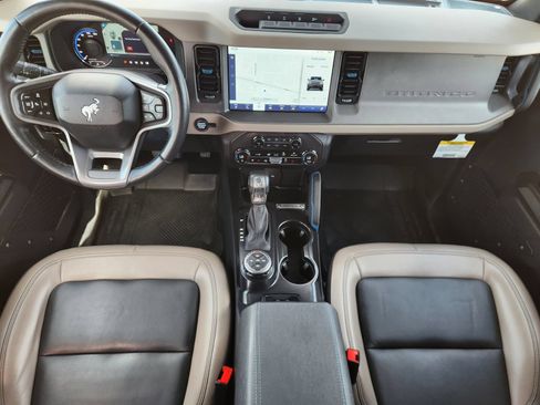 Used 2024 Ford Bronco Wildtrak AWD/4WD image 25