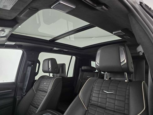 Certified 2024 Cadillac Escalade ESV Premium Luxury Platinum AWD/4WD image 26