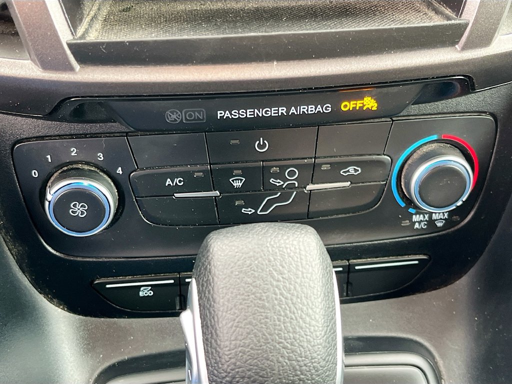 Used 2023 Ford Transit Connect XL FWD image 15