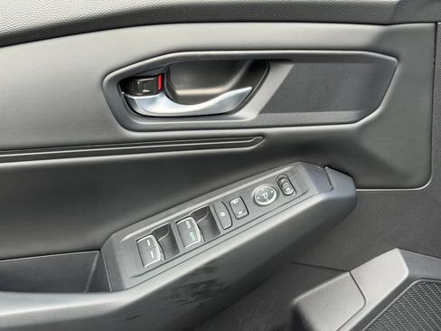Used 2024 Honda Accord EX image 11