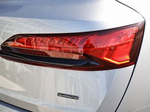 Certified 2025 Audi Q7 2.0T Premium Plus w/ Premium Plus Package image 9