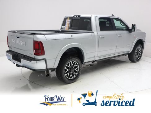 Used 2026 RAM 2500 Limited AWD/4WD image 4