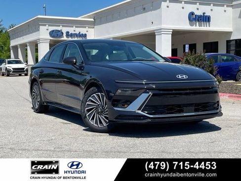 New 2025 Hyundai Sonata SEL image 1